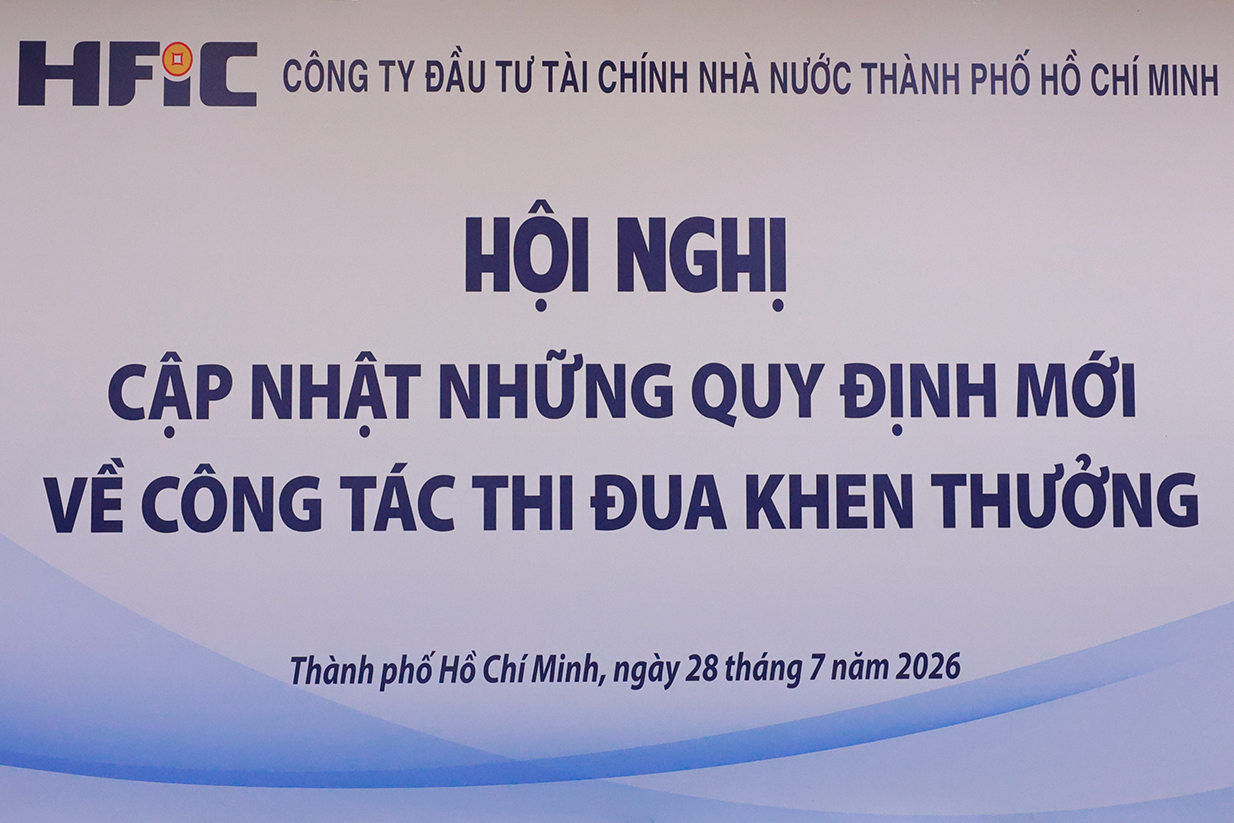 Hội nghị cập nhật quy định mới về công tác thi đua khen thưởng